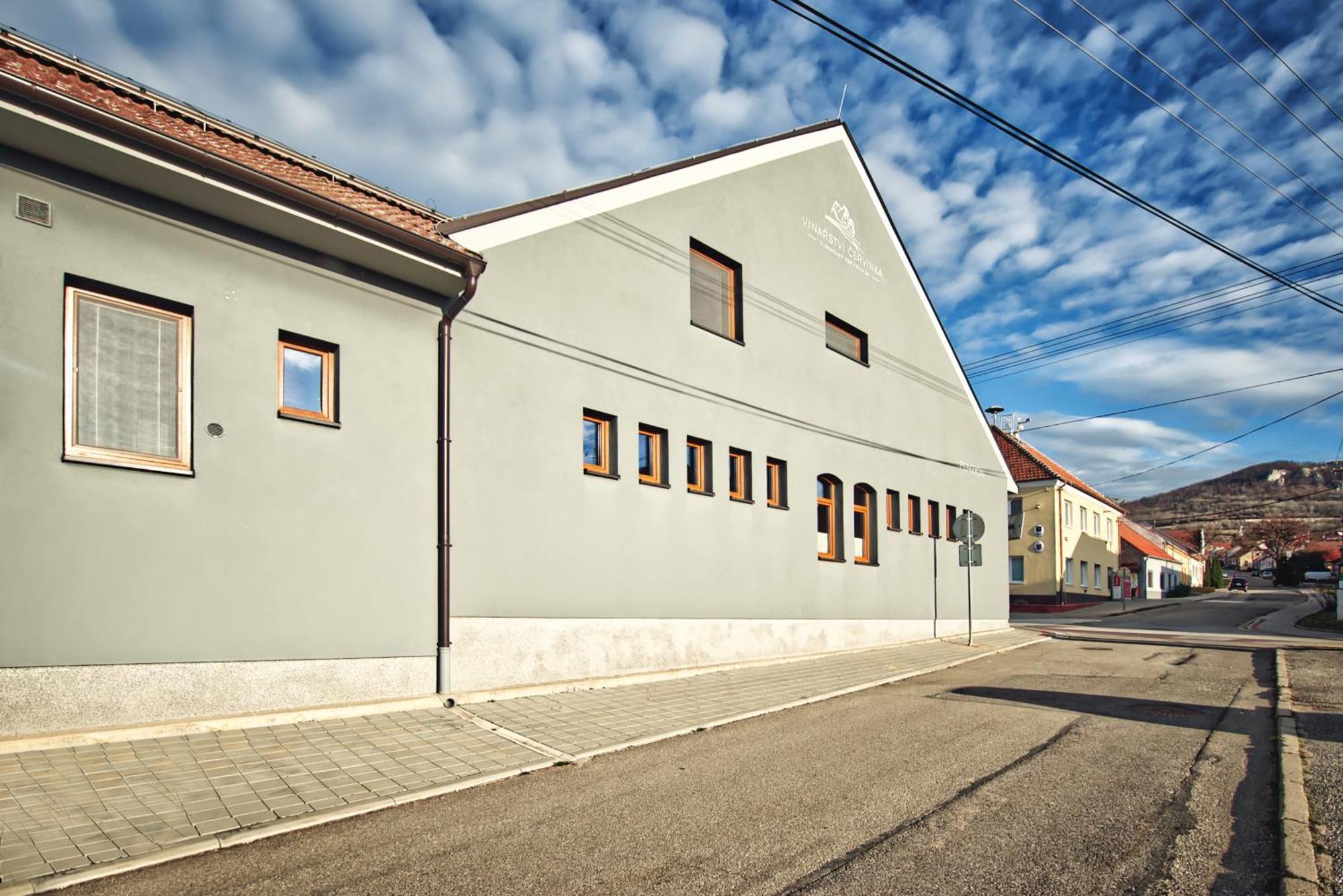 Penzion Vinarstvi Cervinka Horni Vestonice Bagian luar foto